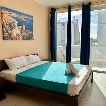 فندق Malta Paradise Central Accomodation سانت جوليان المظهر الخارجي الصورة