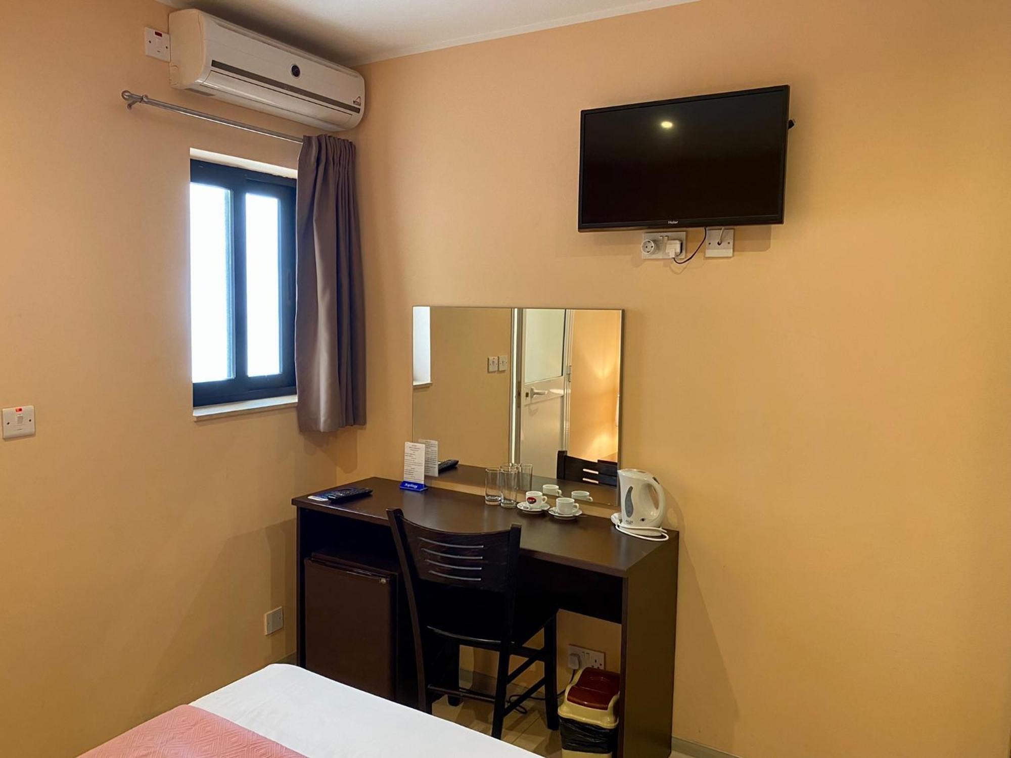 فندق Malta Paradise Central Accomodation سانت جوليان المظهر الخارجي الصورة