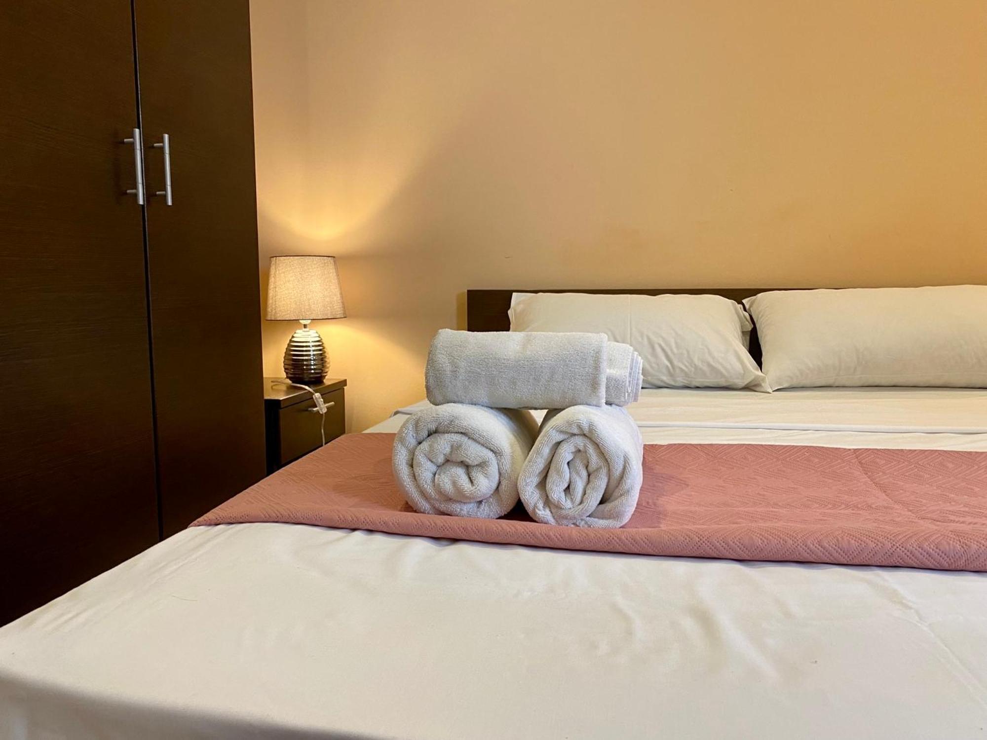فندق Malta Paradise Central Accomodation سانت جوليان المظهر الخارجي الصورة