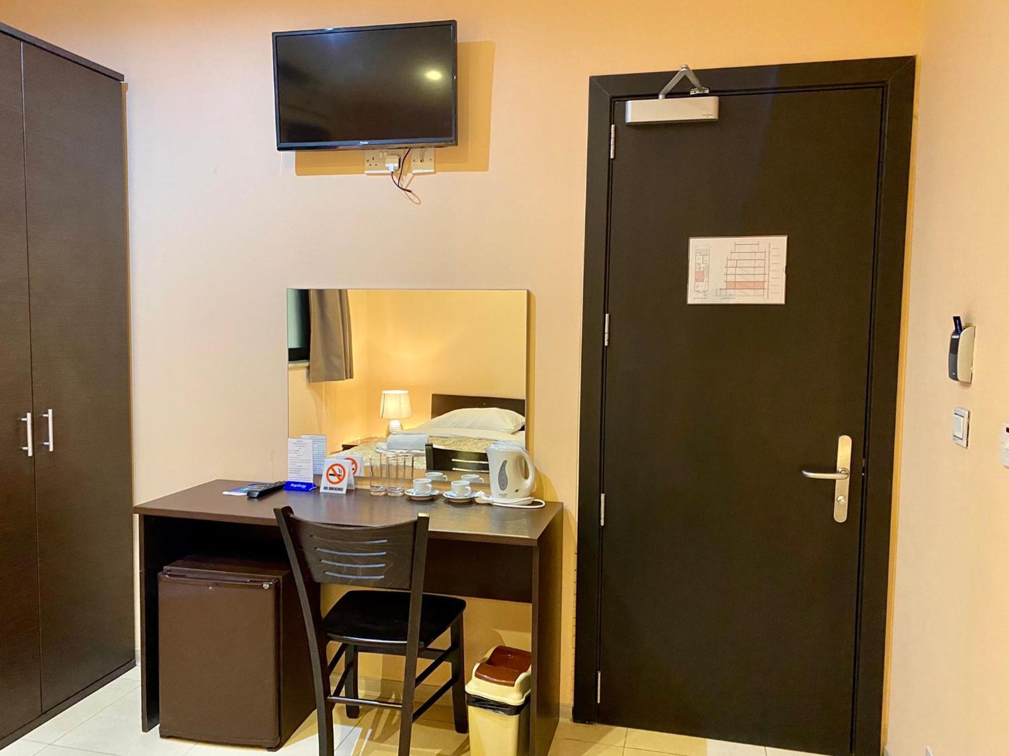 فندق Malta Paradise Central Accomodation سانت جوليان المظهر الخارجي الصورة
