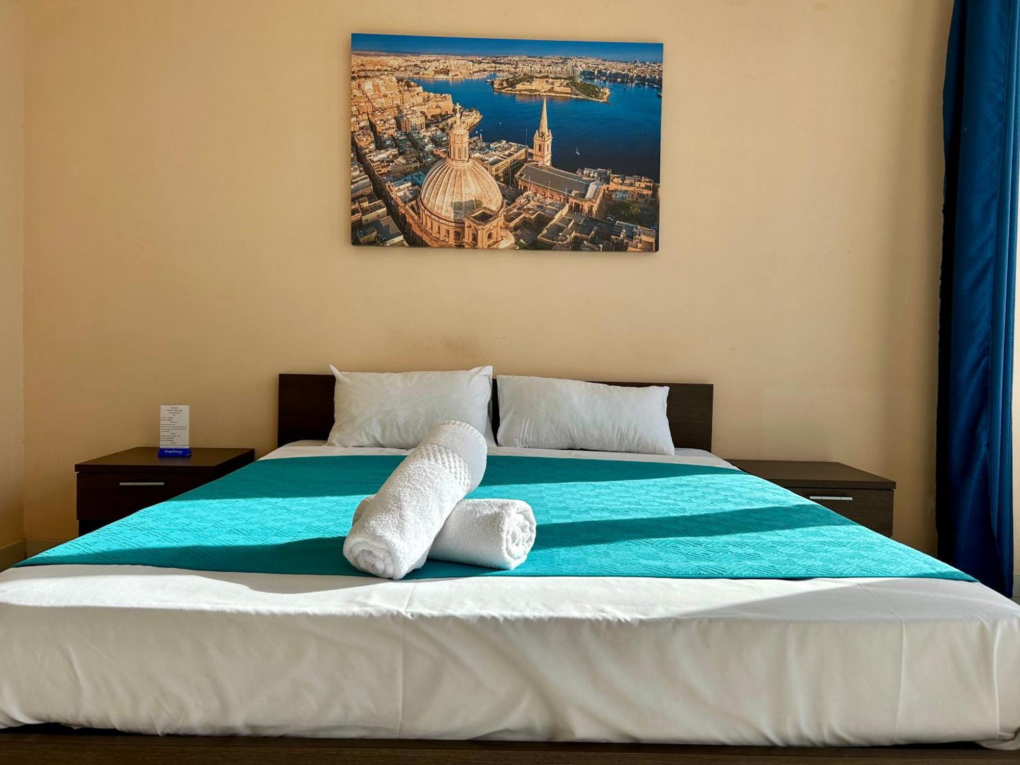 فندق Malta Paradise Central Accomodation سانت جوليان المظهر الخارجي الصورة